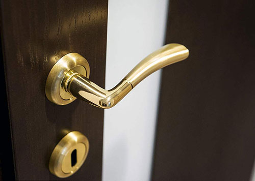 康定24小时上门开锁公司