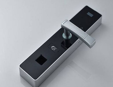 康定24小时上门开锁公司