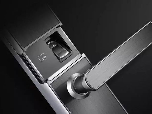 康定24小时上门开锁公司